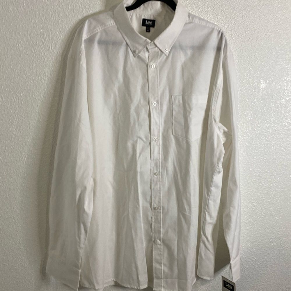 NWT- LEE- men’s white button down shirt- Size 4X